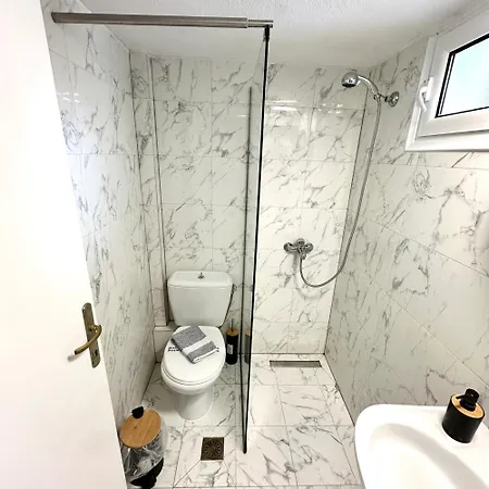 R&t Apartment *