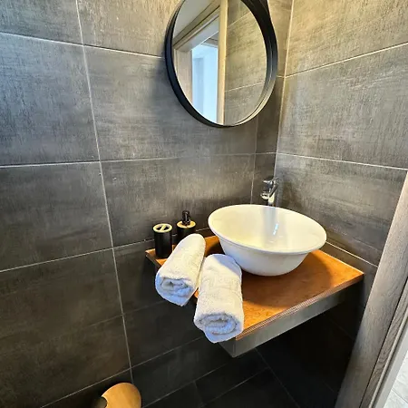 R&t * Kallithea (Chalkidiki)